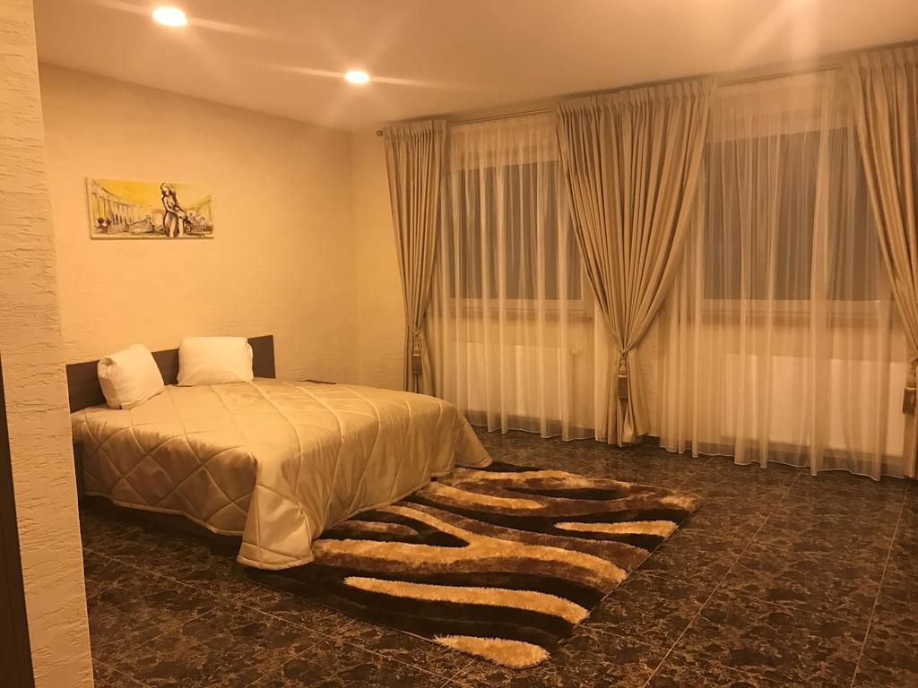 Arka Hotell Mažeikiai Eksteriør bilde