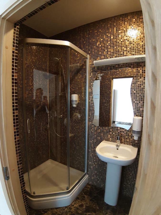 Arka Hotell Mažeikiai Eksteriør bilde