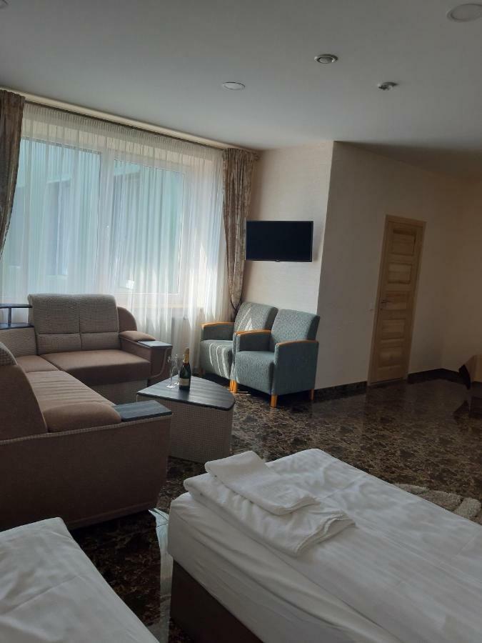 Arka Hotell Mažeikiai Eksteriør bilde
